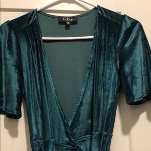 Lulu’s Green Velvet High-Low Wrap dress - Size XS